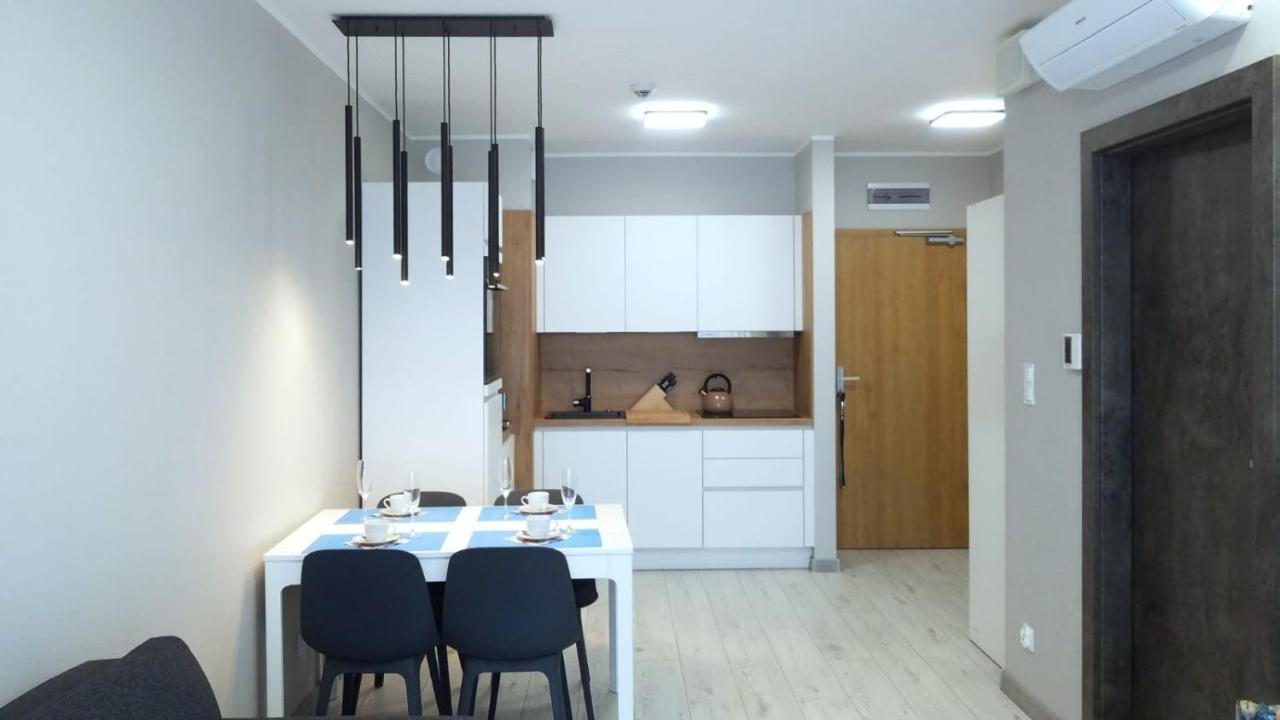 ,Private Apartment, Aircondition, Garage, Hd Tv Pl & De, Wifi, Fully Equipped, Near Beach Kołobrzeg Eksteriør bilde